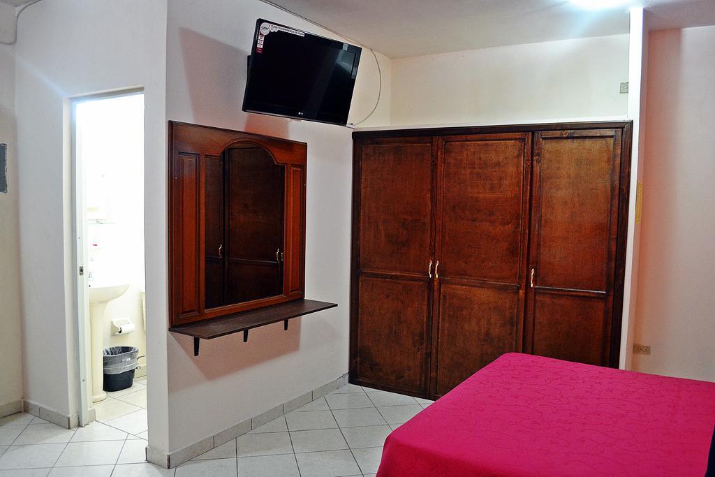 Hotel Marina Del Sol La Paz B.C.S Pokoj fotografie